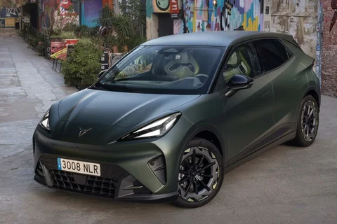 Cupra Raval 52kWh 155kW Performance 2026 compacto vista 10