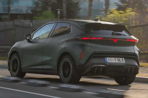 Cupra Raval 52kWh 155kW Performance 2026 compacto vista 12