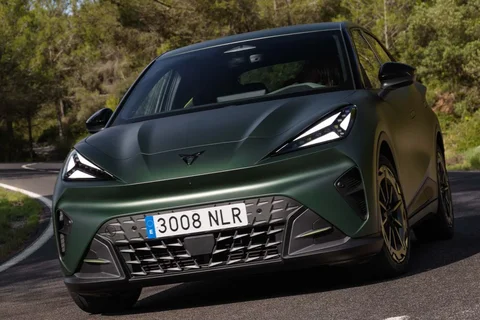 Cupra Raval 52kWh 155kW Performance 2026 compacto vista 4