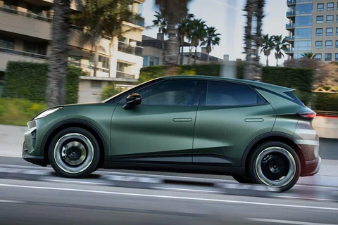 Cupra Raval 52kWh 155kW Performance 2026 compacto vista 3