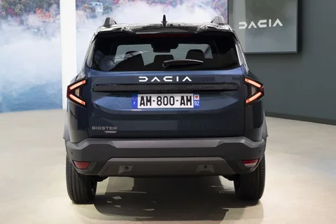 Dacia Bigster hybrid 155 Expression 2025 view 6