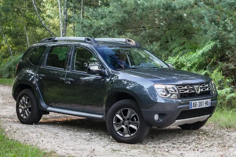 Dacia Duster dCi 110 4x4 BlackShadow 2016 view 7