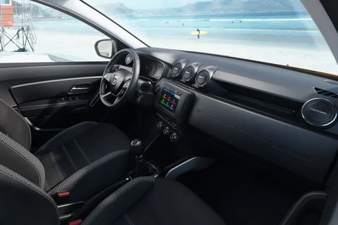 Dacia Duster TCe 125 4x2 Essential 2018 view 10