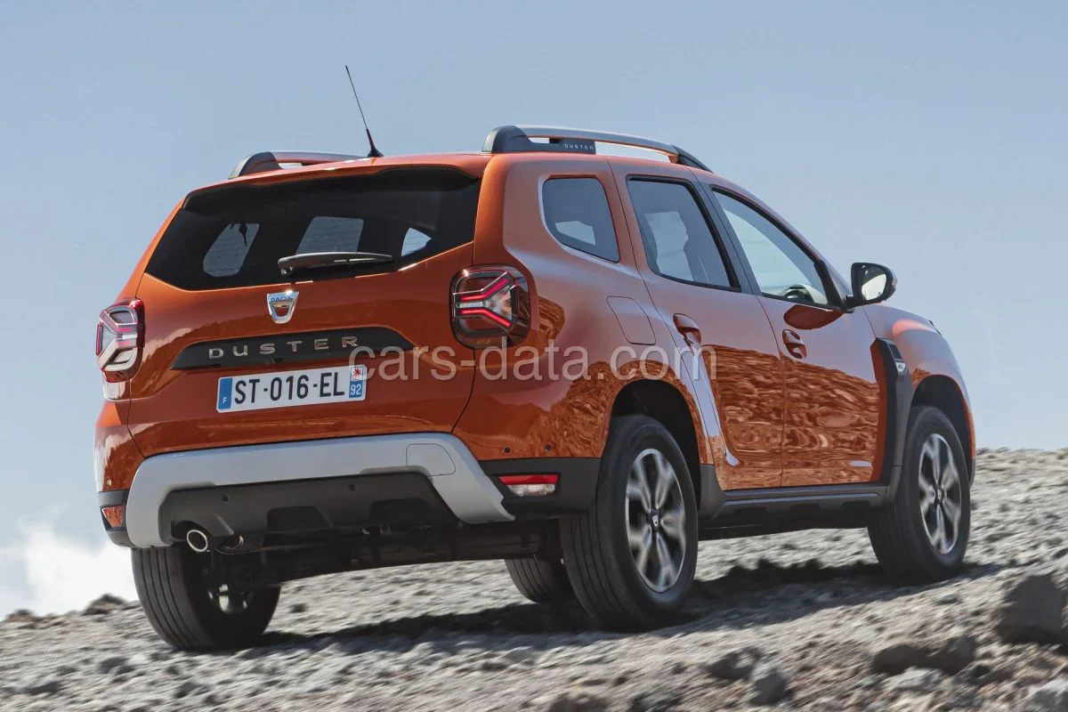 Dacia Duster TCe 150 4x4 Journey 2022 front view