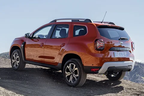 Dacia Duster TCe 150 4x4 Journey 2022 view 4