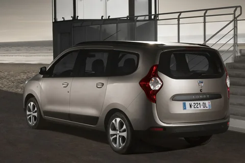 Dacia Lodgy TCe 115 Robust 7P 2016 view 5