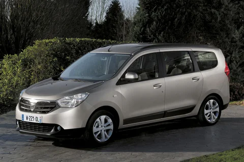 Dacia Lodgy TCe 115 Robust 7P 2016 view 9