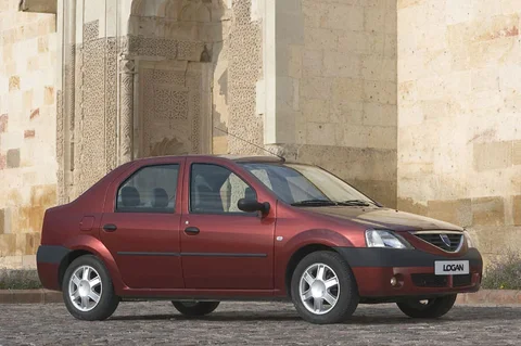 Dacia Logan 1.5 dCi Lauréate 2006 view 5