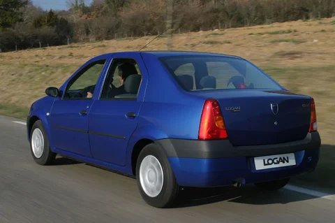 Dacia Logan 1.5 dCi Lauréate 2006 view 7