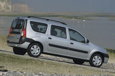 Dacia Logan MCV 1.6 Ambiance 2007 view 9