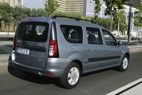 Dacia Logan MCV 1.4 Lauréate 2008 view 2