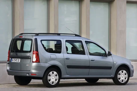 Dacia Logan MCV 1.4 Lauréate 2008 view 4