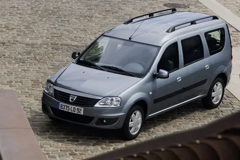 Dacia Logan MCV 1.4 Lauréate 2008 view 5