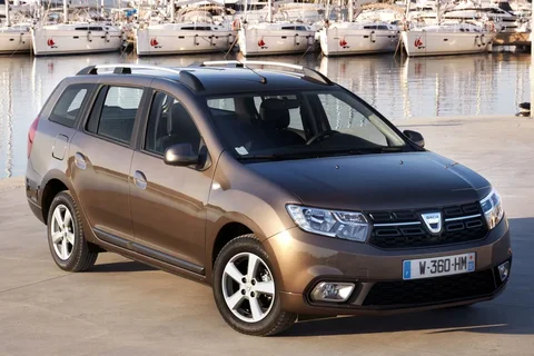 Dacia Logan MCV dCi 90 Lauréate 2016 view 2