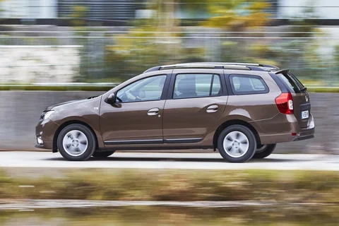 Dacia Logan MCV dCi 90 Lauréate 2016 view 6