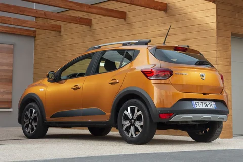 Dacia Sandero TCe 110 Stepway Expression 2022 view 4