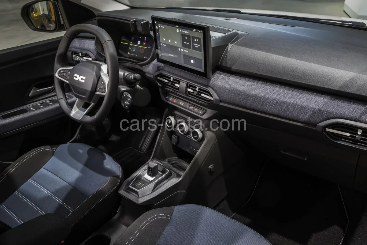 Dacia Sandero TCe 100 Expression 2025 front view