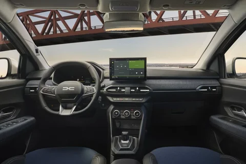 Dacia Sandero TCe 100 Expression 2025 view 3