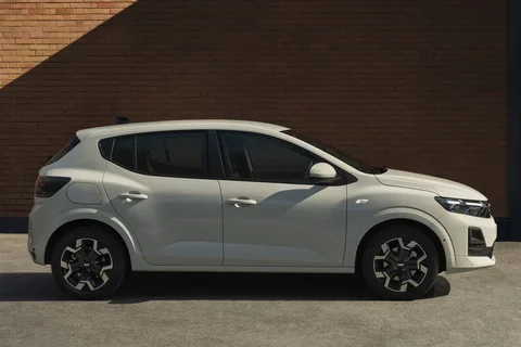 Dacia Sandero TCe 100 Expression 2025 view 4