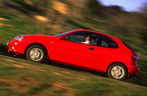 Daewoo Lanos 1.6 SXi 1997 view 2