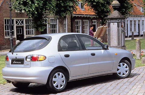 Daewoo Lanos 1.6 SXi 1997 view 3