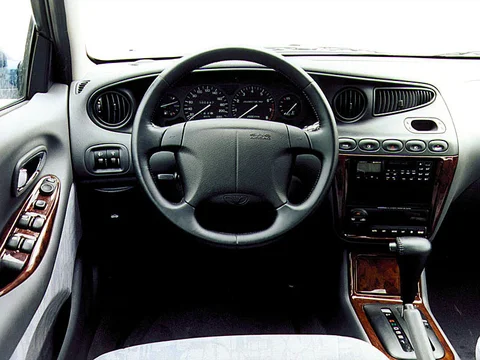 Daewoo Lanos 1.6 SXi 1997 view 7