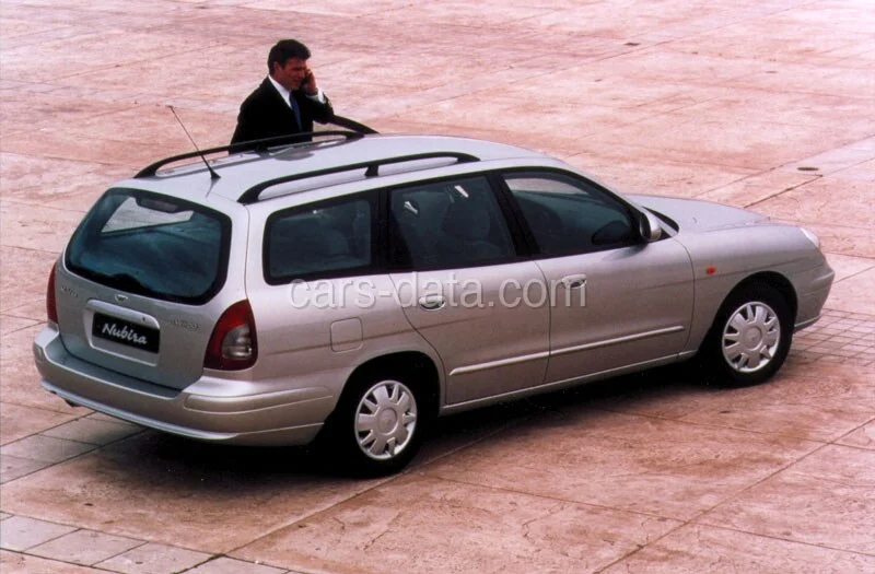 Daewoo Nubira 1999 — Exterior 1
