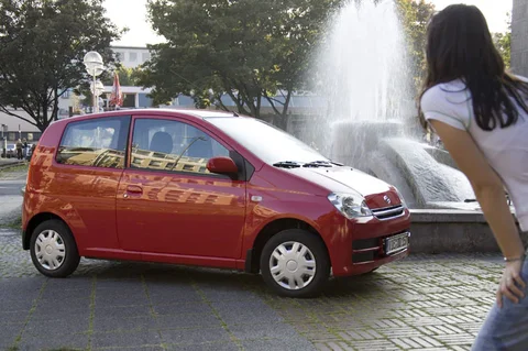 Daihatsu Cuore 1.0 12V DVVT 2006 view 6