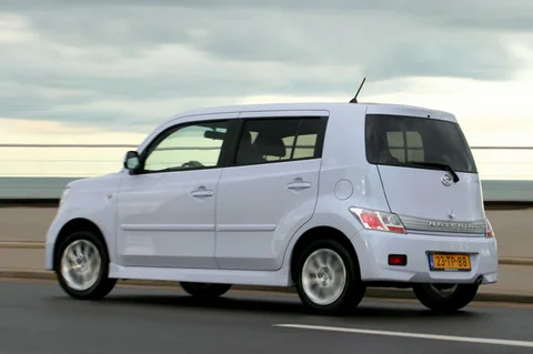 Daihatsu Materia 1.3 Rythm 2007 view 2