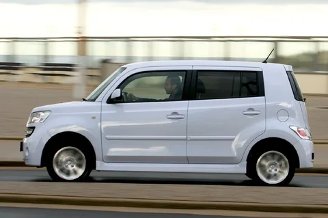Daihatsu Materia 1.3 Rythm 2007 view 3