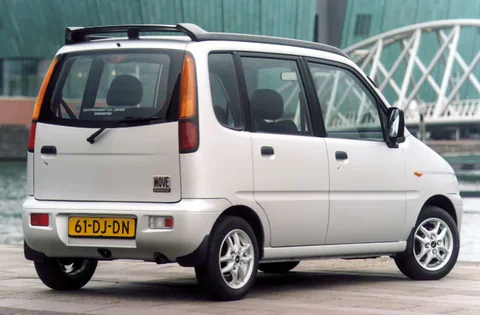 Daihatsu Move Move 2001 view 6
