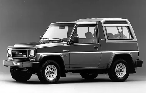 Daihatsu Rocky Wagon EX 1988 view 4
