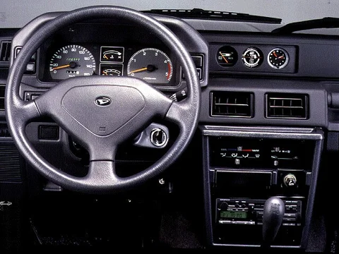 Daihatsu Rocky Wagon SE Diesel 1994 view 1