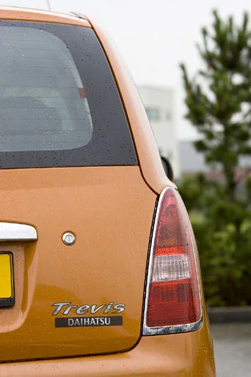 Daihatsu Trevis Trevis 2006 view 5
