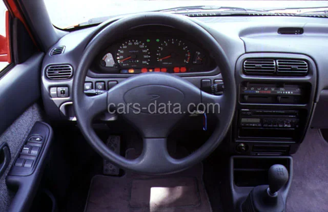 Daihatsu Valéra 1.5 SGi 1995 front view