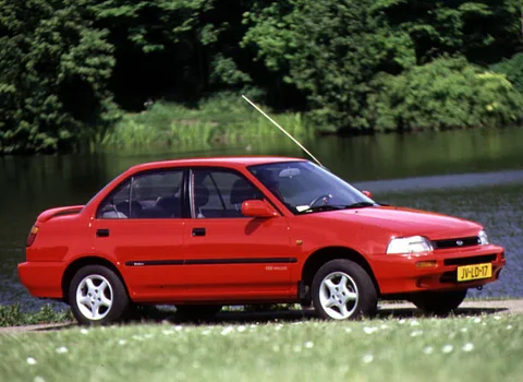 Daihatsu Valéra 1.5 SGi 1995 view 3