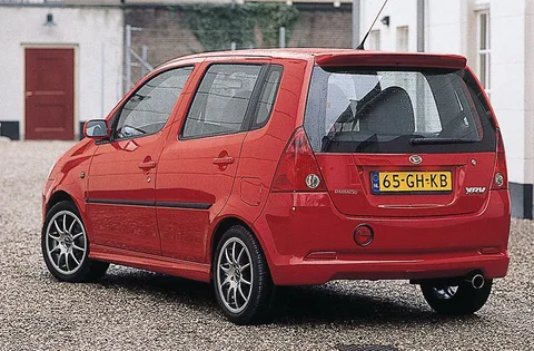 Daihatsu Young RV 1.0 12V RTi 2001 view 10