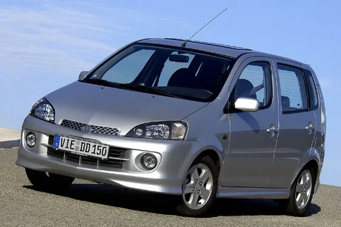 Daihatsu Young RV 1.0 12V RTi 2001 view 6
