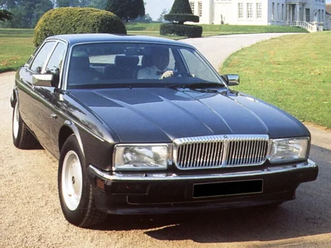 Daimler 3.6 1986 berline vue 1