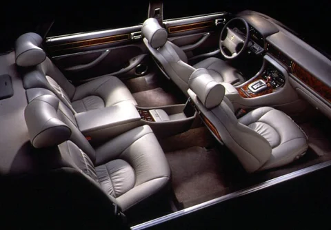 Daimler Six LWB 1995 view 2