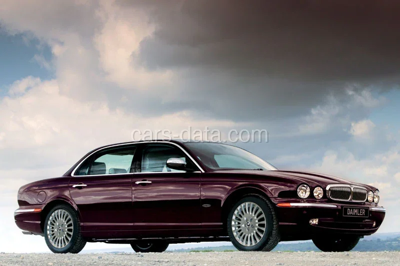 Daimler Super Eight Super Eight 2005 front view