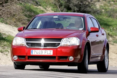 Dodge Avenger 2.0 CRD SE 2007 view 2