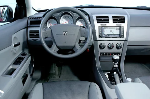 Dodge Avenger 2.0 CRD SE 2007 view 3