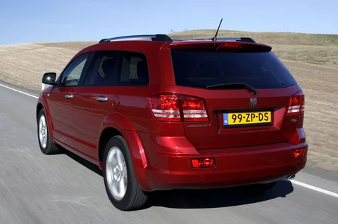 Dodge Journey 2.0 CRD SXT 2008 view 2