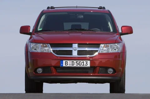 Dodge Journey 2.0 CRD SXT 2008 view 5