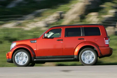 Dodge Nitro 2.8 CRD 4x4 R/T 2007 view 8