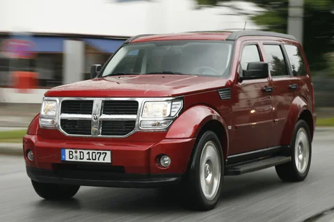Dodge Nitro 2.8 CRD 4x4 R/T 2007 view 9