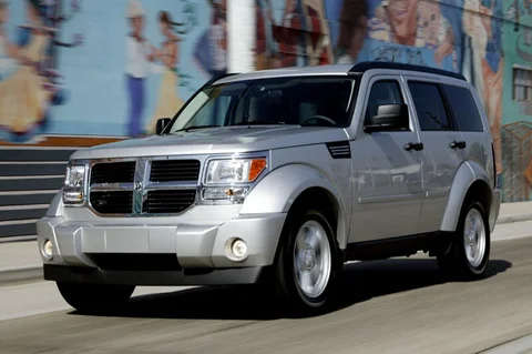 Dodge Nitro 2.8 CRD 4x4 R/T 2007 view 11