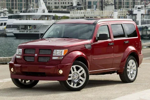 Dodge Nitro 2.8 CRD 4x4 R/T 2007 view 12