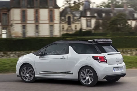 DS 3 Cabrio PureTech 110 1955 2015 view 1